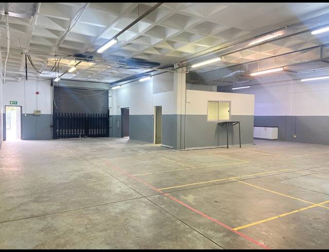 749M² WAREHOUSE TO LET IN RANDBURG CENTRAL